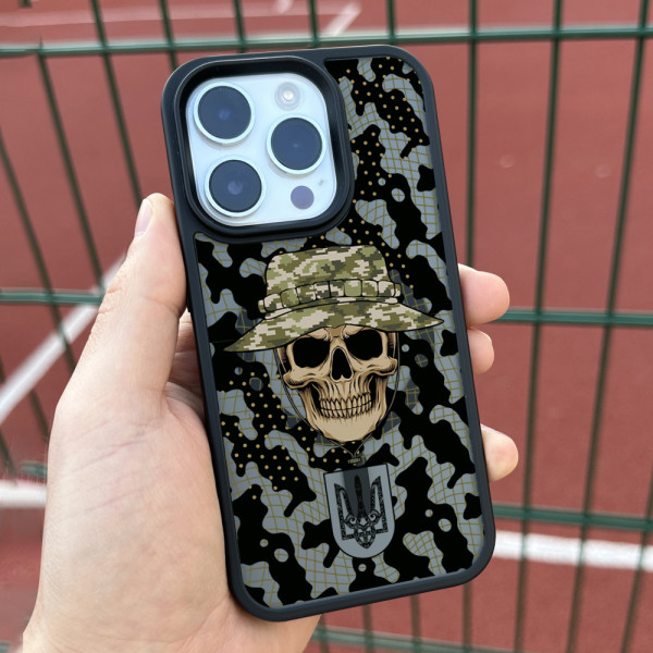 Чехол для iPhone 15 Панама Череп