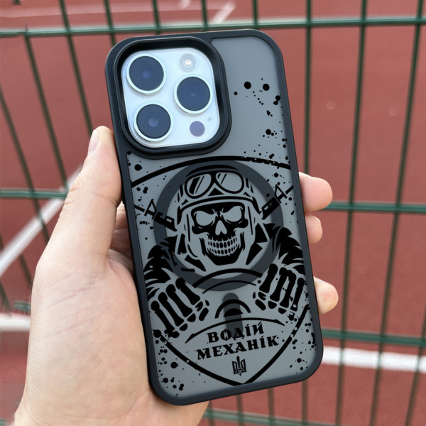 Чохол для iPhone Механік череп
