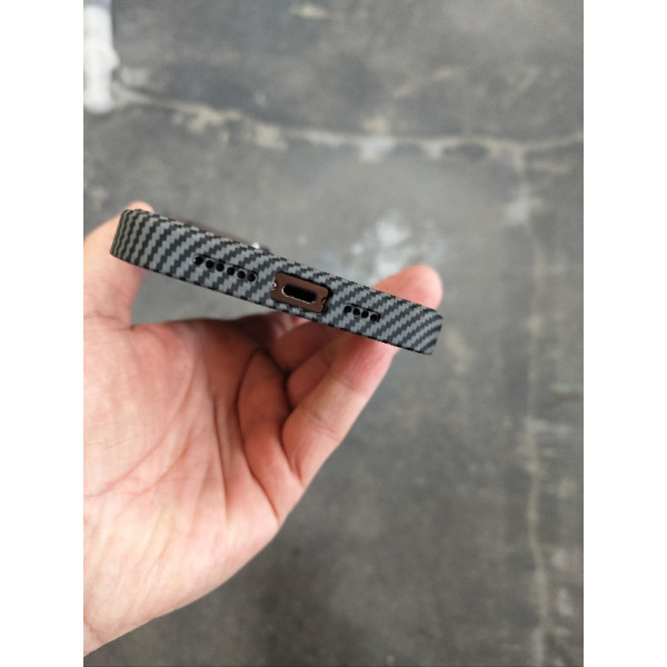 Чехол для iPhone Carbon with MagCase