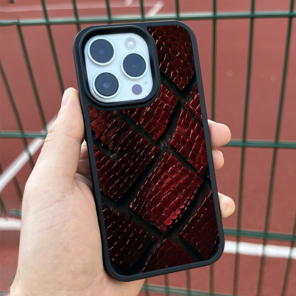 Чехол для iPhone 17 Pro Red snake