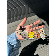 Брелок с мемными животными