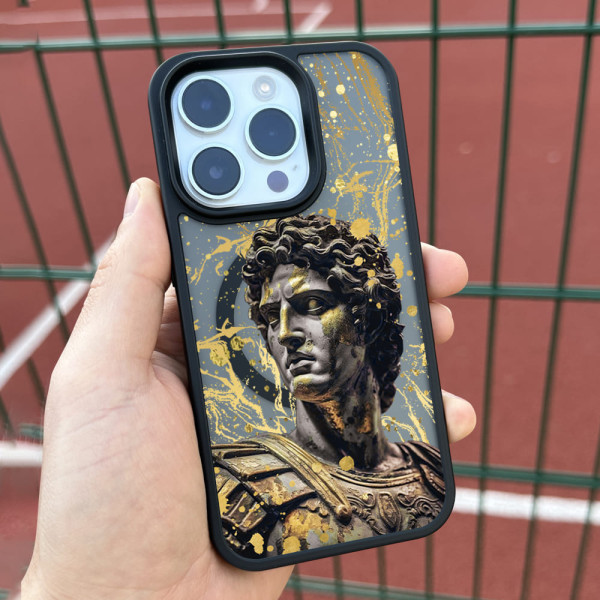 Чехол для iPhone 13 Makedonsky Gold