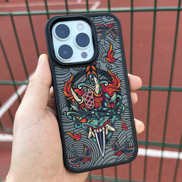 Чехол для iPhone 15 Маска Кинжал