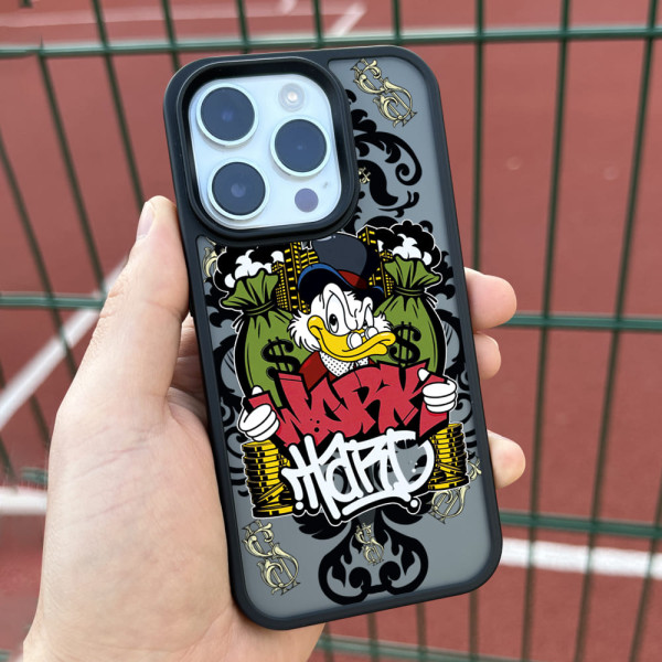 Чехол для iPhone 15 Скрудж Мегаполис