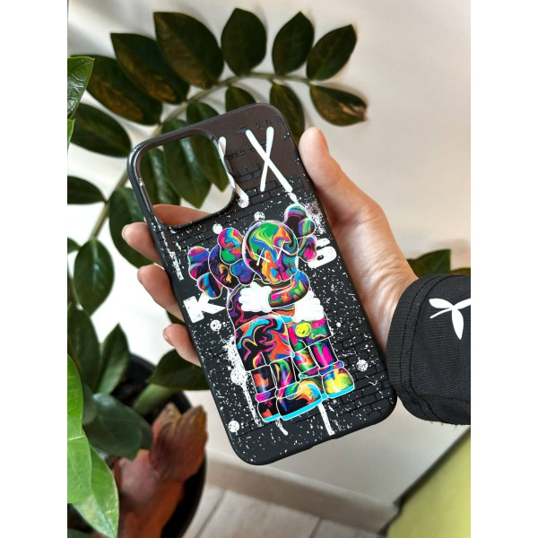 Чехол для iPhone 15 Duo Kaws