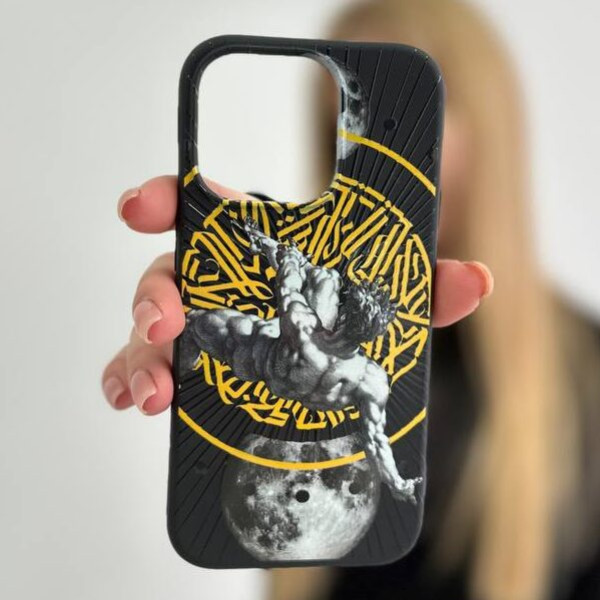 Чехол для iPhone 13 Икар Кали