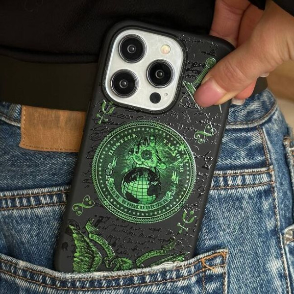Чехол для iPhone 15 Орден Грин