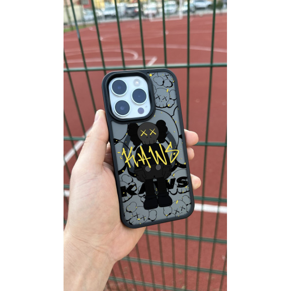 Чехол для iPhone Yellow Kaws