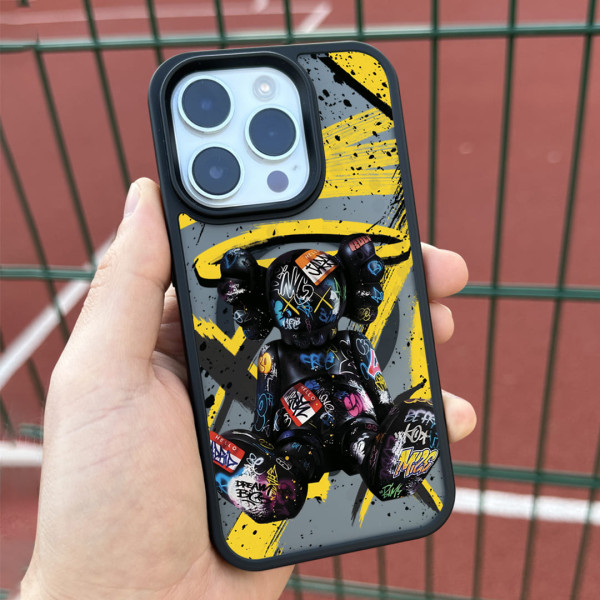 Чехол для iPhone 15 Кавс Наклейка
