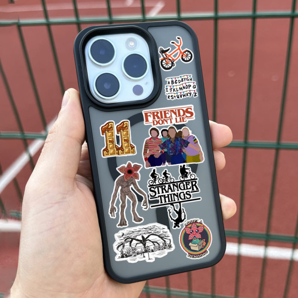 Чехол для iPhone 15 Очень странные дела 