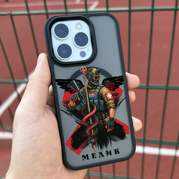 Чехол для iPhone 15 медик крылья 